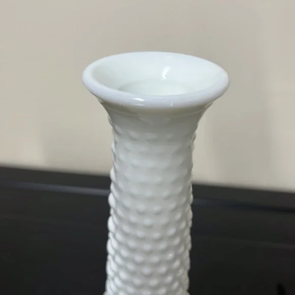 Mille White Glass Long Neck Vase - Picture 2 of 5